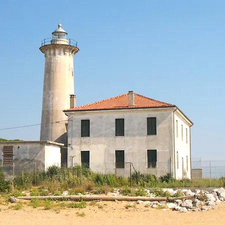 Tastefully Furnished Flat With Lateral Sea View Apartamento *