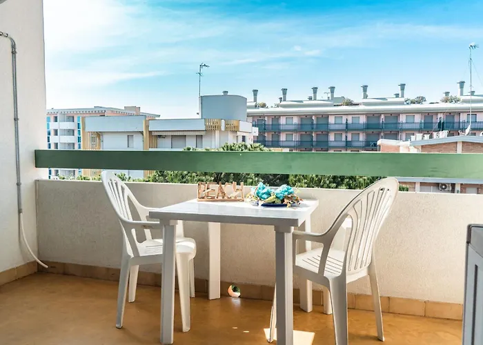 Apartamento Tastefully Furnished Flat With Lateral Sea View *