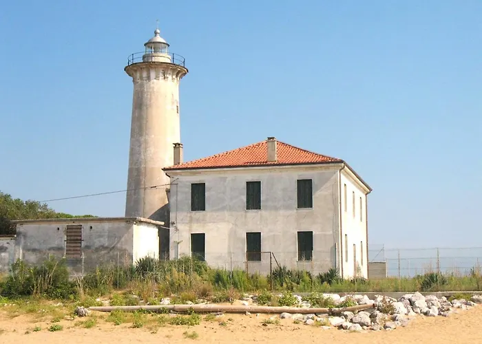 Tastefully Furnished Flat With Lateral Sea View Apartamento *